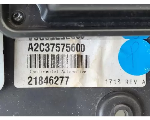 Mack CXU613T Instrument Cluster