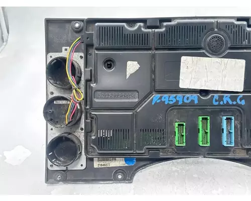Mack CXU613T Instrument Cluster