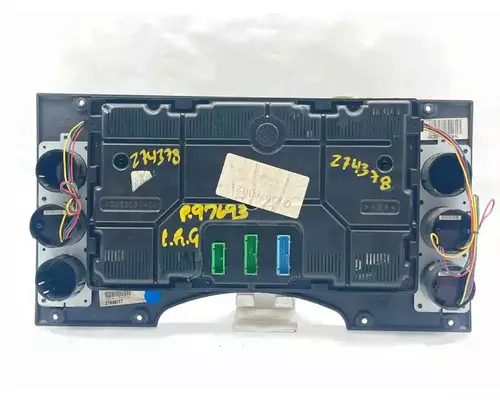Mack CXU613T Instrument Cluster