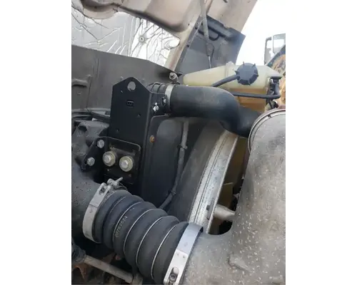 Mack CXU613T Radiator