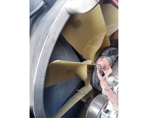 Mack CXU613T Radiator