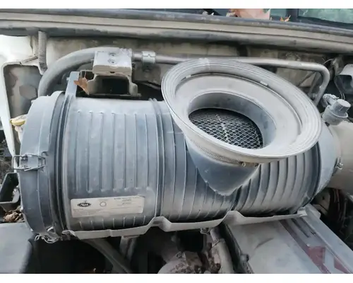 Mack CXU613 Air Cleaner