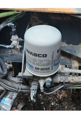 Mack CXU613 Air Drier