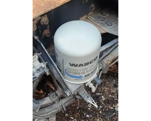 Mack CXU613 Air Drier