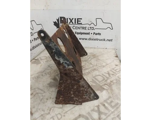 Mack CXU613 Brackets, Misc.