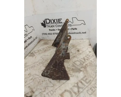 Mack CXU613 Brackets, Misc.