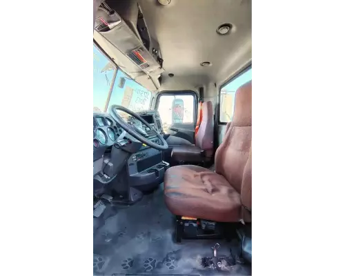 Mack CXU613 Cab