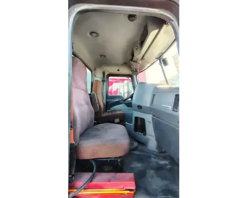 Mack CXU613 Cab