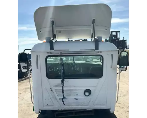 Mack CXU613 Cab