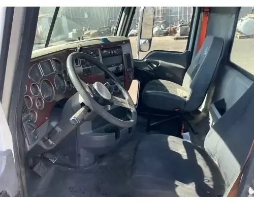 Mack CXU613 Cab