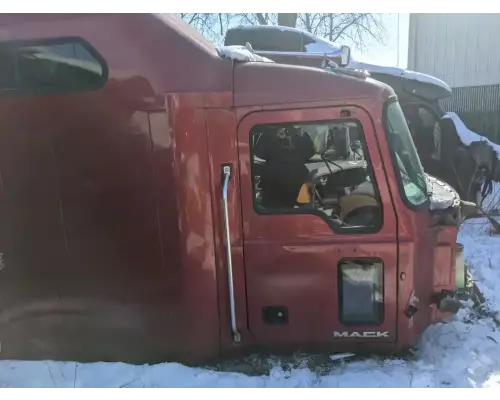 Mack CXU613 Cab