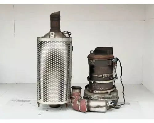 Mack CXU613 DPF (Diesel Particulate Filter)