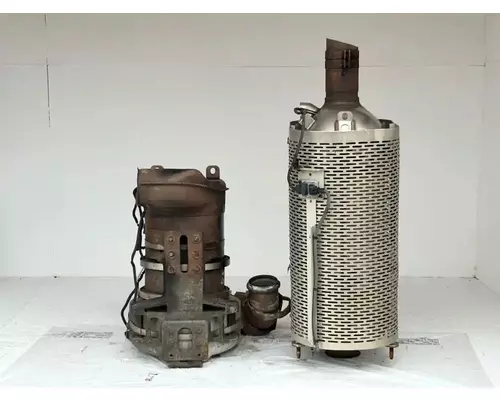Mack CXU613 DPF (Diesel Particulate Filter)