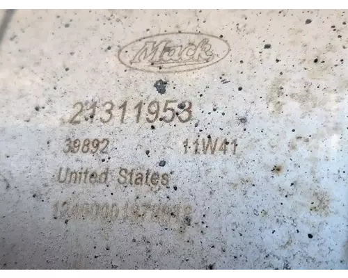 Mack CXU613 DPF (Diesel Particulate Filter)