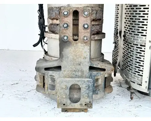 Mack CXU613 DPF (Diesel Particulate Filter)