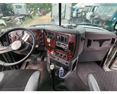 Mack CXU613 Dash Assembly
