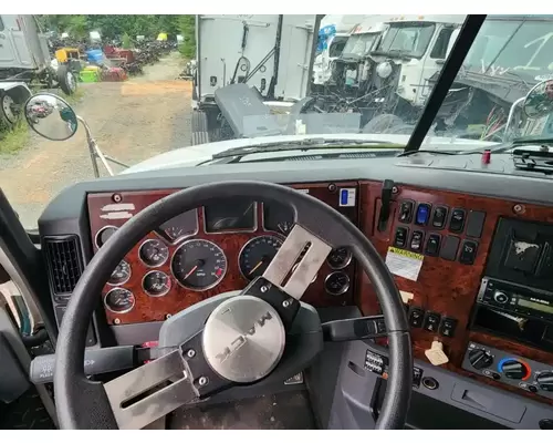 Mack CXU613 Dash Assembly