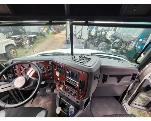 Mack CXU613 Dash Assembly