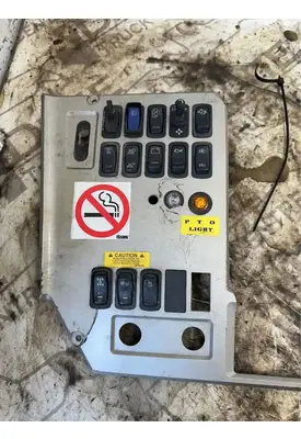 Mack CXU613 Dash Assembly