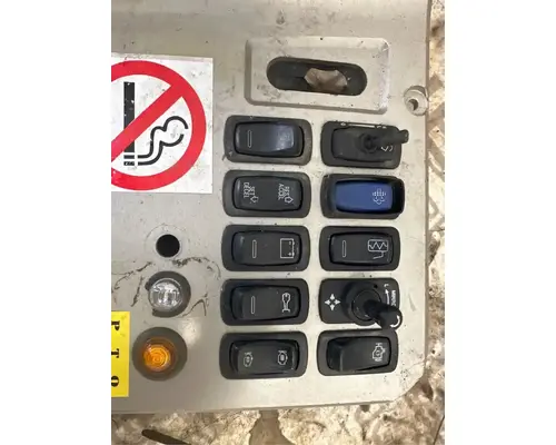 Mack CXU613 Dash Assembly