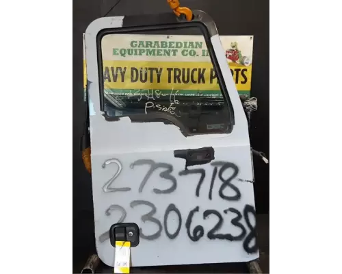 Mack CXU613 Door Assembly, Front