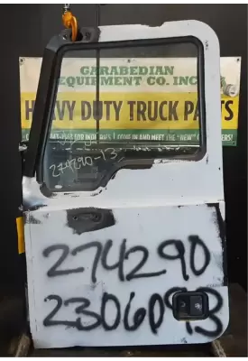 Mack CXU613 Door Assembly, Front
