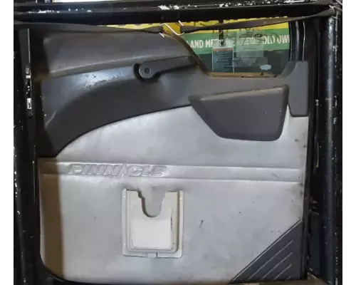Mack CXU613 Door Assembly, Front