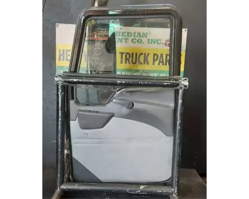 Mack CXU613 Door Assembly, Front