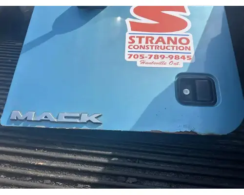 Mack CXU613 Door Assembly, Front