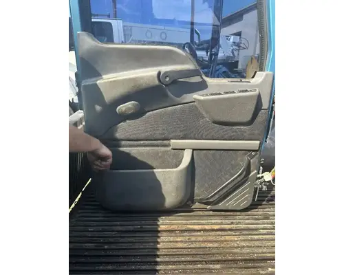 Mack CXU613 Door Assembly, Front