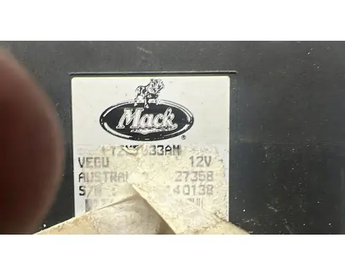 Mack CXU613 ECM