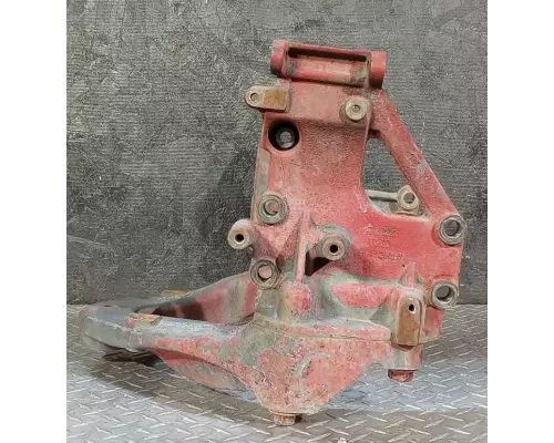 Mack CXU613 Engine Mounts