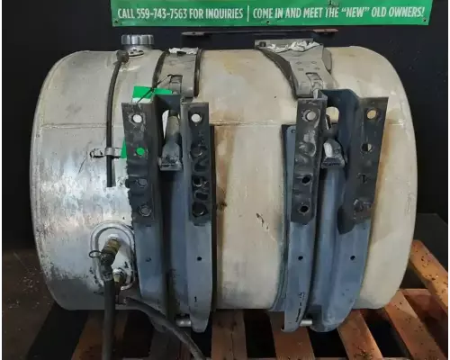 Mack CXU613 Fuel Tank