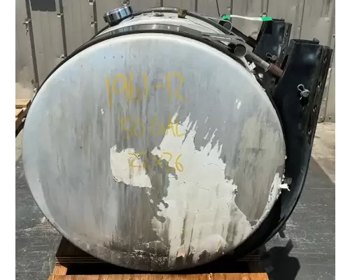 Mack CXU613 Fuel Tank