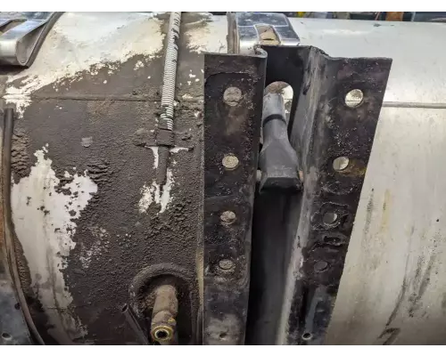 Mack CXU613 Fuel Tank