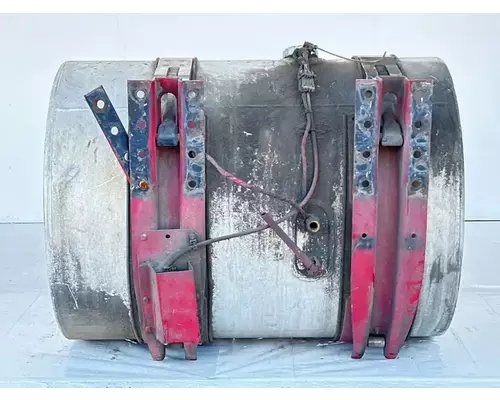 Mack CXU613 Fuel Tank