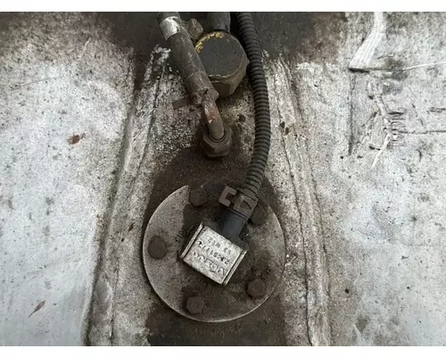 Mack CXU613 Fuel Tank