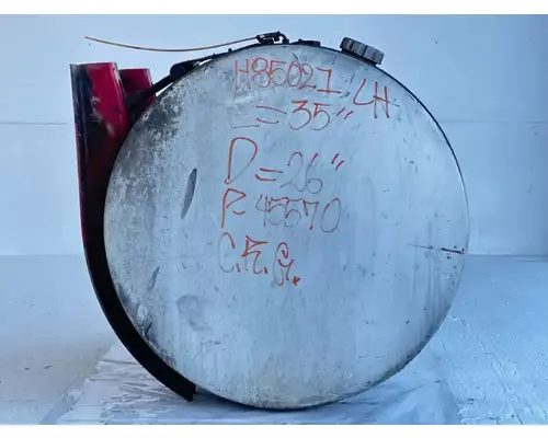 Mack CXU613 Fuel Tank