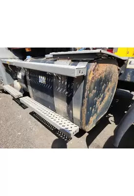 Mack CXU613 Fuel Tank