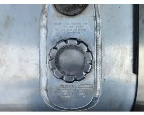 Mack CXU613 Fuel Tank