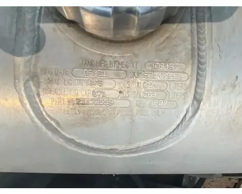 Mack CXU613 Fuel Tank