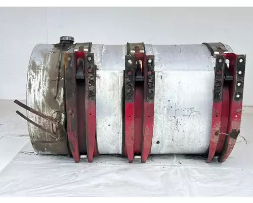 Mack CXU613 Fuel Tank