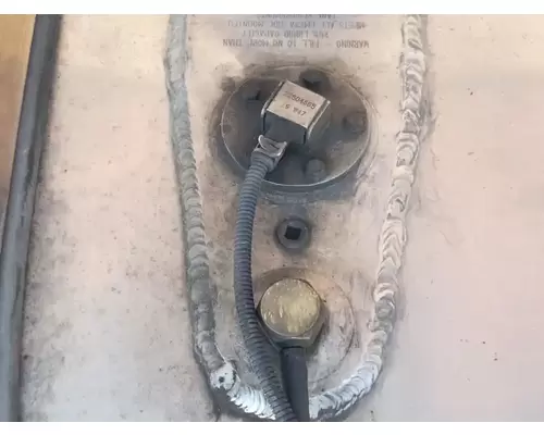 Mack CXU613 Fuel Tank