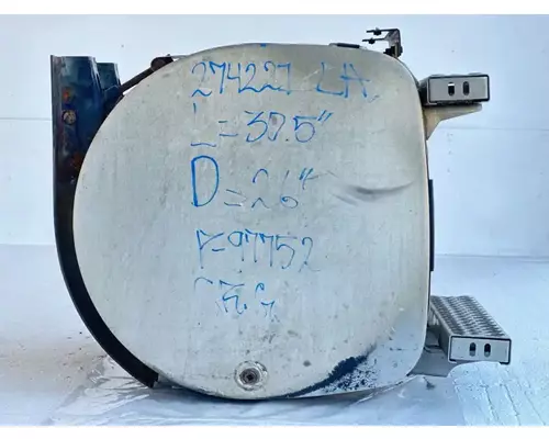 Mack CXU613 Fuel Tank