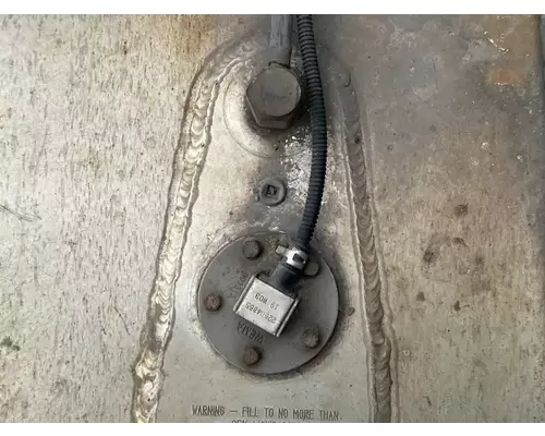 Mack CXU613 Fuel Tank