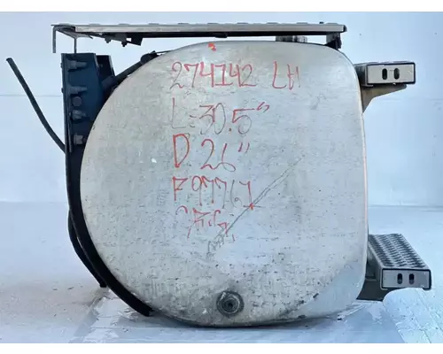 Mack CXU613 Fuel Tank