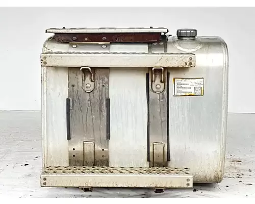 Mack CXU613 Fuel Tank