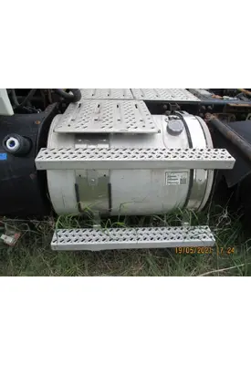 Mack CXU613 Fuel Tank