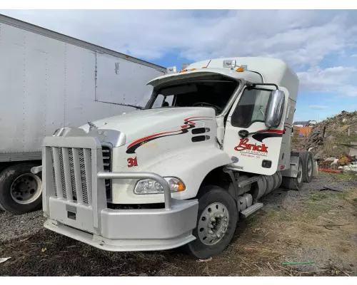 Mack CXU613 Headlamp Assembly