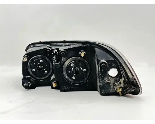 Mack CXU613 Headlamp Assembly